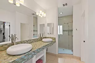 1501 E Earll Dr, Phoenix, AZ 85014 - Photo 18