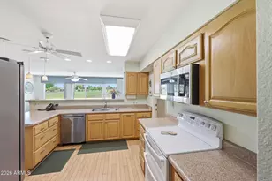 10102 W Highwood Ln, Sun City, AZ 85373 - Photo 14