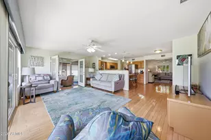 10102 W Highwood Ln, Sun City, AZ 85373 - Photo 4