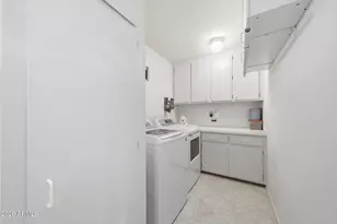 10102 W Highwood Ln, Sun City, AZ 85373 - Photo 28