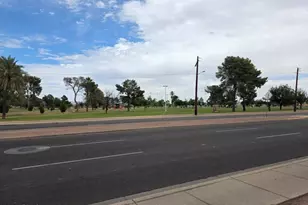 9222 N 35th Ave, Phoenix, AZ 85051 - Photo 18