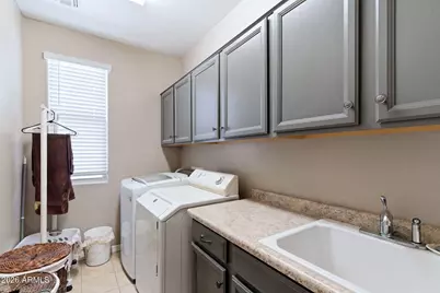 18904 W Mercer Lane, Surprise, AZ 85388 - Photo 20
