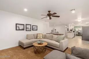 15849 N 49th Pl, Scottsdale, AZ 85254 - Photo 10