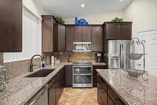 6314 W Hill Ln, Glendale, AZ 85310 - Photo 20