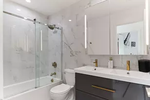 8113 E Redwing Rd, Scottsdale, AZ 85250 - Photo 18