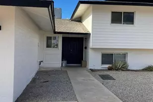 1600 E Laguna Dr, Tempe, AZ 85282 - Photo 2