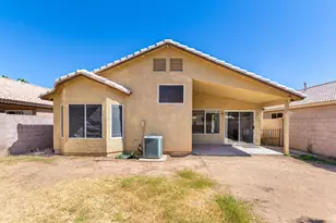139 W Oxford Ln, Gilbert, AZ 85233 - Photo 30