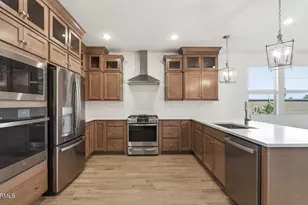 7927 N 77th Ave, Glendale, AZ 85303 - Photo 2