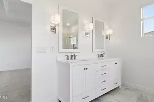 7927 N 77th Ave, Glendale, AZ 85303 - Photo 24