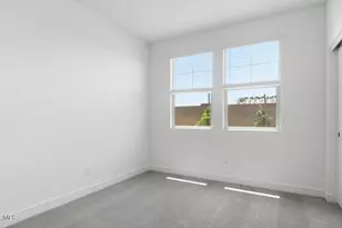 7927 N 77th Ave, Glendale, AZ 85303 - Photo 14