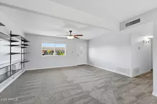 221 W Indigo St, Mesa, AZ 85201 - Photo 8