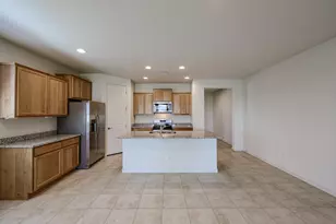 31949 N 134th Dr, Peoria, AZ 85383 - Photo 2
