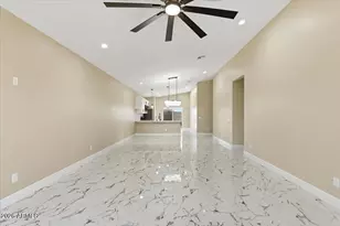 9889 W Heather Dr, Arizona City, AZ 85123 - Photo 8