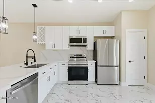 9889 W Heather Dr, Arizona City, AZ 85123 - Photo 14