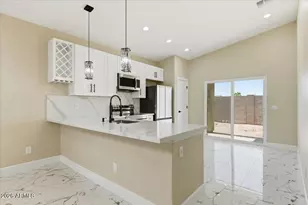 9889 W Heather Dr, Arizona City, AZ 85123 - Photo 12