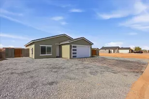 9889 W Heather Dr, Arizona City, AZ 85123 - Photo 4