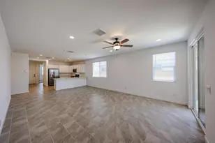 17347 W Gray Fox Trl, Surprise, AZ 85387 - Photo 6