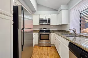 5640 E Bell Rd, Scottsdale, AZ 85254 - Photo 14