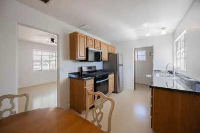 2449 E Fairmount Avenue #1, Phoenix, AZ 85016 - Photo 4
