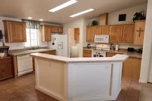 3914 N Santa Cruz Dr, Florence, AZ 85132 - Photo 12