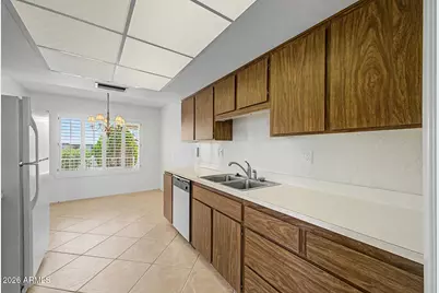 9726 W Hutton Drive, Sun City, AZ 85351 - Photo 20