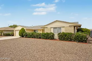 9726 W Hutton Dr, Sun City, AZ 85351 - Photo 4