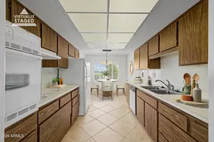 9726 W Hutton Dr, Sun City, AZ 85351 - Photo 18