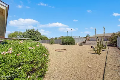 9726 W Hutton Drive, Sun City, AZ 85351 - Photo 38