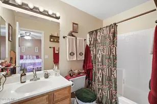 9989 W Camelia Dr, Arizona City, AZ 85123 - Photo 26