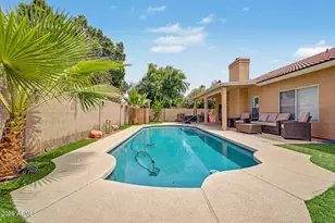 11216 W Olive Dr, Avondale, AZ 85392 - Photo 2