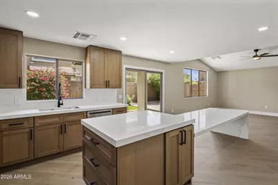 4052 E Abraham Lane, Phoenix, AZ 85050 - Photo 12