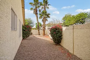 5027 E Vaughn Dr, Phoenix, AZ 85044 - Photo 24