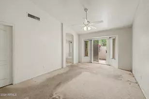 5027 E Vaughn Dr, Phoenix, AZ 85044 - Photo 10