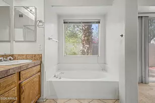 5027 E Vaughn Dr, Phoenix, AZ 85044 - Photo 14