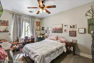 1418 E Malapai Dr, Phoenix, AZ 85020 - Photo 10