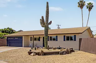 3401 E Carol Cir, Phoenix, AZ 85028 - Photo 2