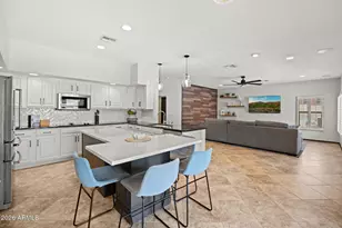 2406 W Barbie Ln, Phoenix, AZ 85085 - Photo 20