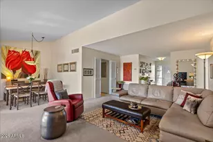 1019 E Wagon Wheel Dr, Phoenix, AZ 85020 - Photo 8