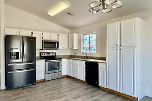 12600 W Madero Dr, Arizona City, AZ 85123 - Photo 4