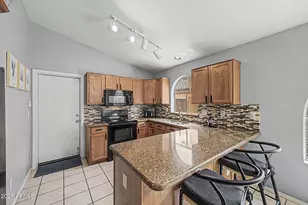 1094 S Sierra St, Gilbert, AZ 85296 - Photo 6