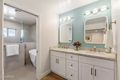2901 E Las Rocas Drive, Phoenix, AZ 85028 - Photo 10