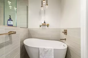 2901 E Las Rocas Dr, Phoenix, AZ 85028 - Photo 12