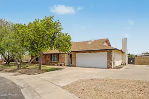 12025 N 61st Dr, Glendale, AZ 85304 - Photo 2