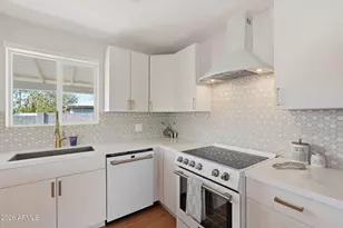 1502 E Hatcher Rd, Phoenix, AZ 85020 - Photo 12