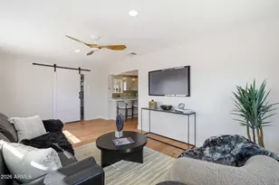 1502 E Hatcher Rd, Phoenix, AZ 85020 - Photo 18