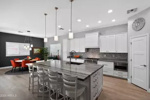 3127 W Languid Ln, Phoenix, AZ 85086 - Photo 6