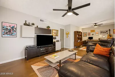2029 W Coolbrook Avenue, Phoenix, AZ 85023 - Photo 2