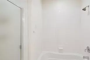 7027 N Scottsdale Rd, Paradise Valley, AZ 85253 - Photo 24