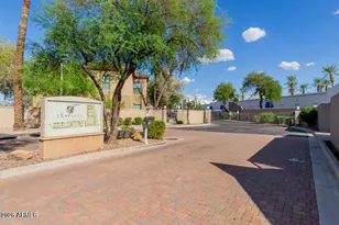 7027 N Scottsdale Rd, Paradise Valley, AZ 85253 - Photo 38