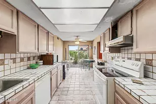 4034 W Loma Ln, Phoenix, AZ 85051 - Photo 10